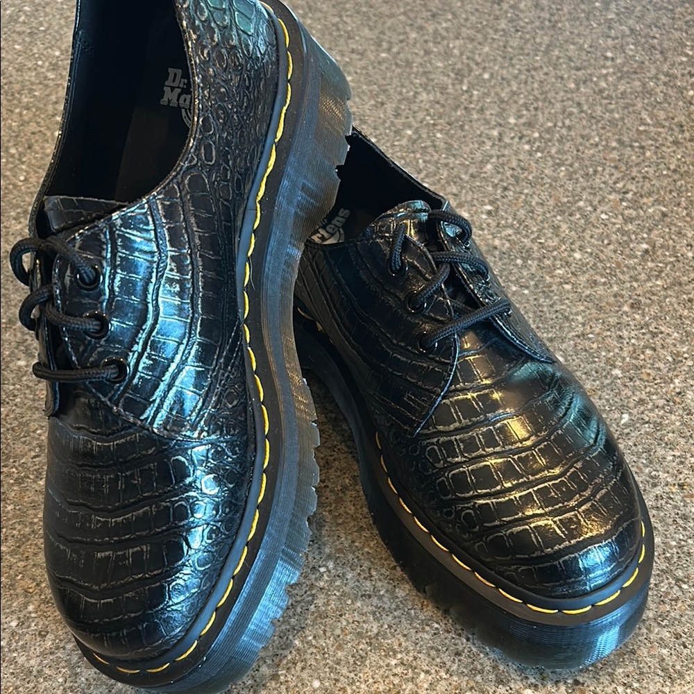Dr. Martens Embossed Croc Gator Platform Quad Laced-EU42 (9M, 10L)